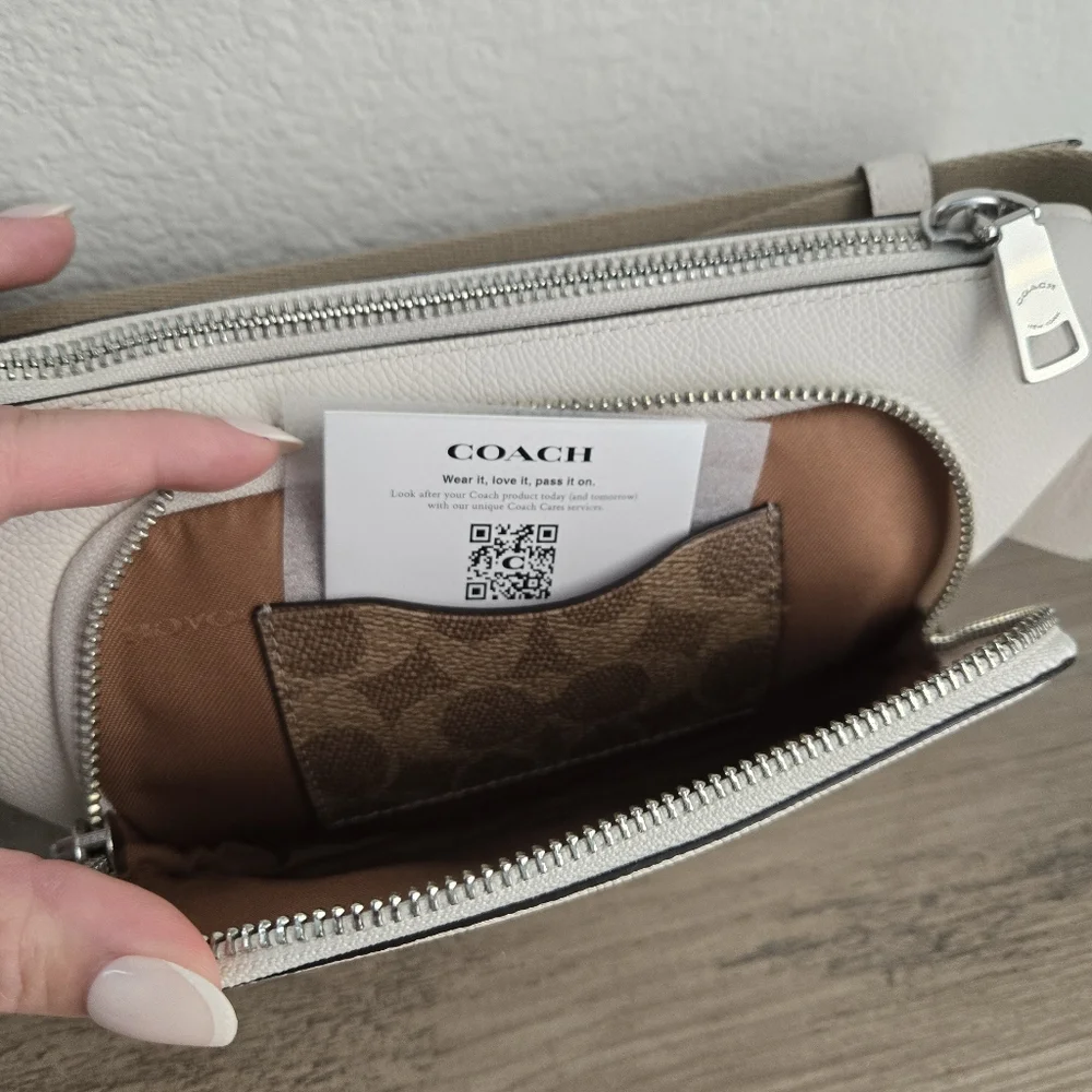 COACH Belt Bag in Crossgrain Leather Chalk - Picture 5 of 14